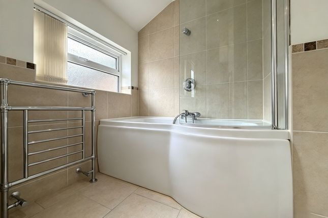 18 Ipswich Street, Swindon photo 4