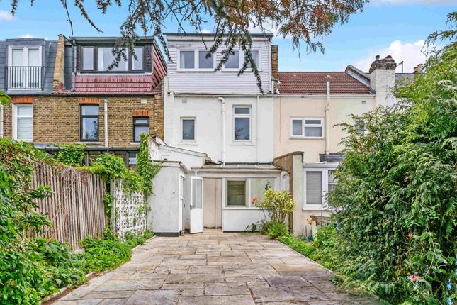 Terraced house for sale in Manor Grove, Richmond