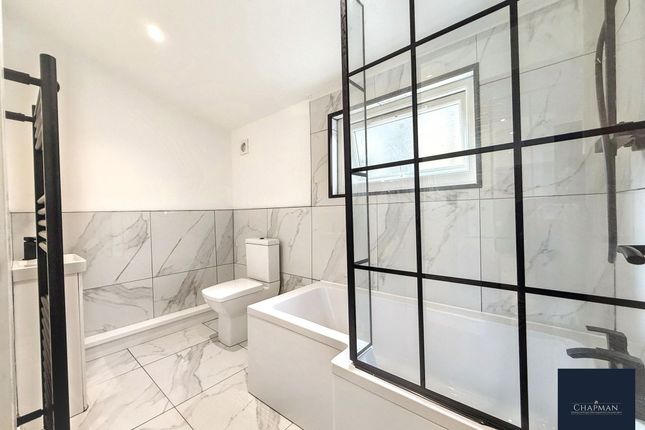 14 Maindy Crescent, Pentre photo 4