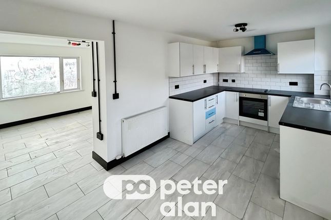 28, Merthyr Tydfil photo 5