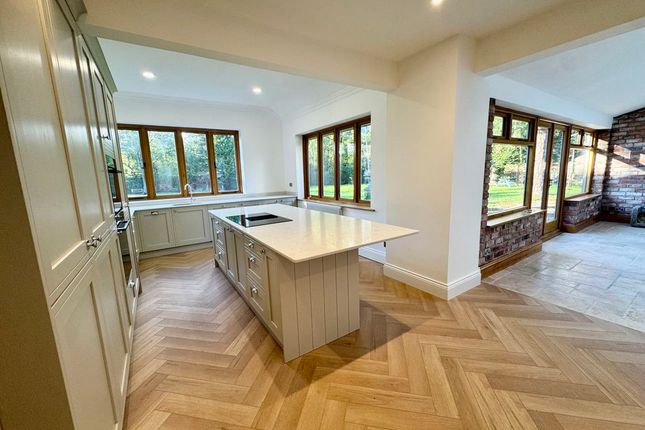 22 Northwich Road, Cranage photo 2