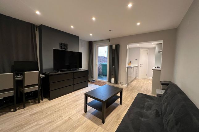 53 Birkbeck Road, Sidcup photo 5