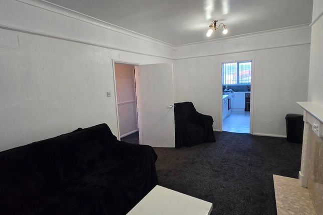 61 Market Street, Oldham photo 3