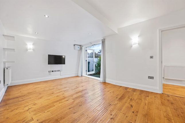 1, Niveda Close, London photo 2