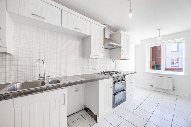 5 Cabinet Close, Dereham photo 2