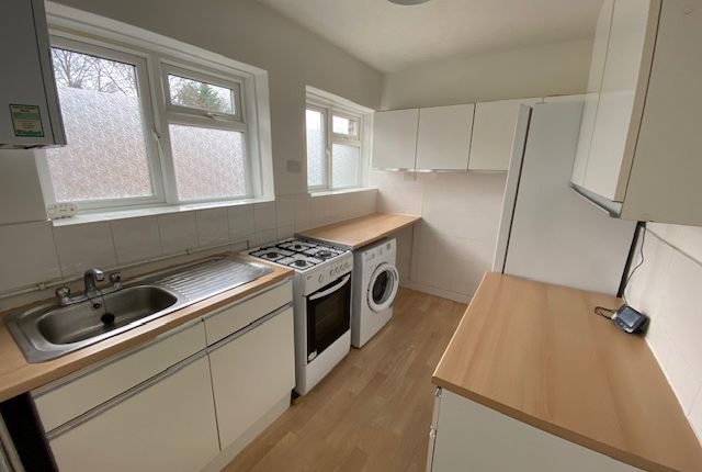 210a, High Street, Hornchurch photo 4