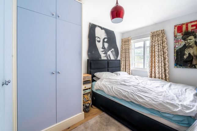Cubitt House, Clapham photo 4
