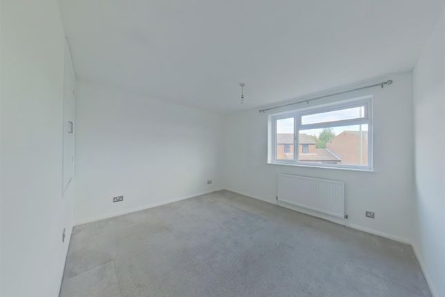 23, Gillcrest, Fareham photo 5