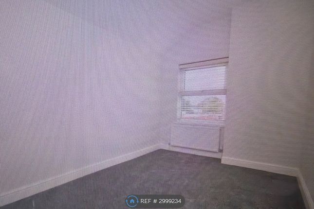 Ealing Terrace, Rushden photo 3