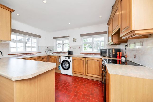 17 Church Street, Royston photo 2