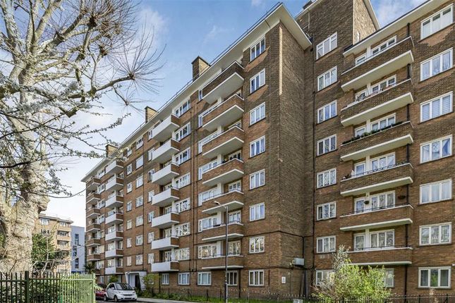 Flat for sale in Nelson Square, London