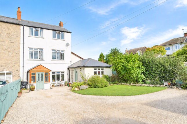 Church Road, Dursley photo 2