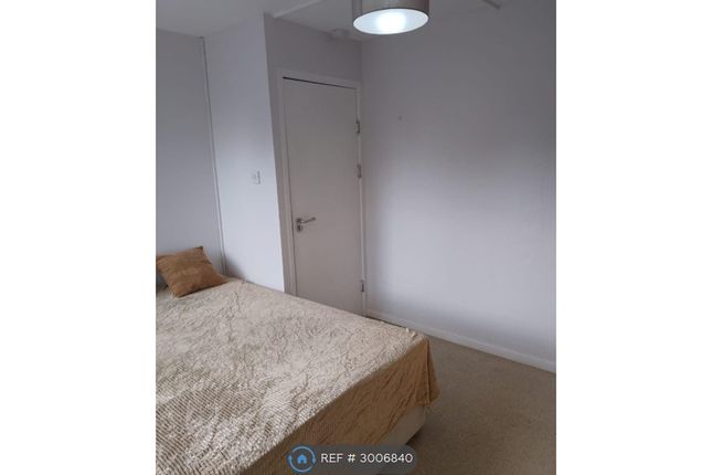 Hopmeadow Court, Northampton photo 3