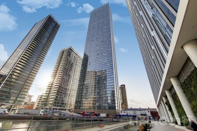 Flat for sale in Marsh Wall, Canary Wharf