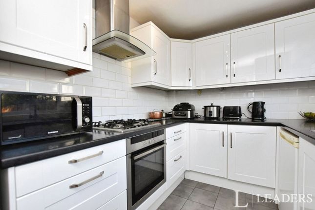 Clarence Road, Essex photo 5