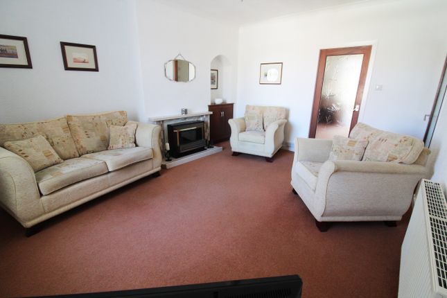32, Linn Crescent, Buckie photo 3