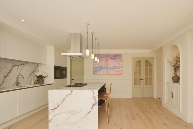 76, St. Quintin Avenue, London photo 4