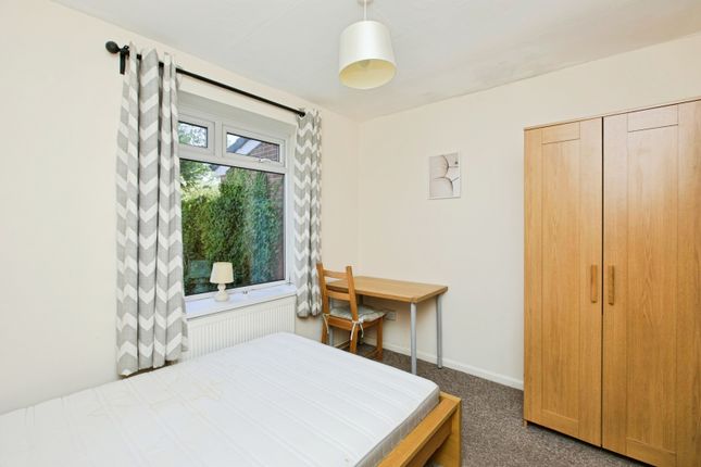 20, Sinfin Fields Crescent, Derby photo 4