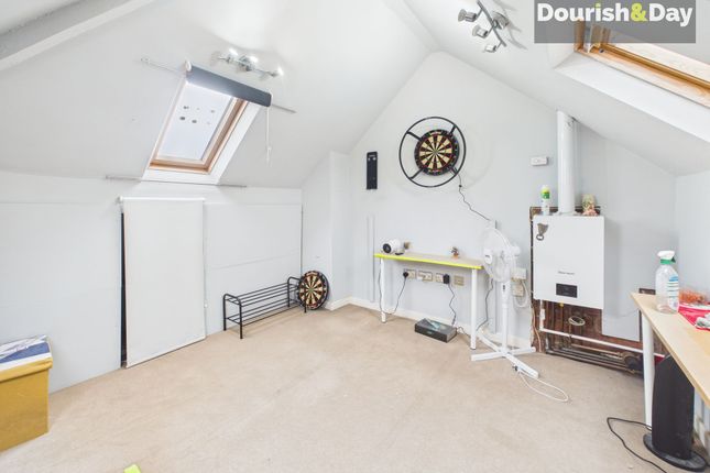 277 Tixall Road, Stafford photo 4