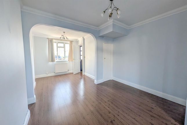 New Cheveley Road, Newmarket photo 3