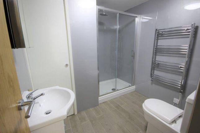 Flat 10, 99, Coventry Street, Worcestershire photo 4