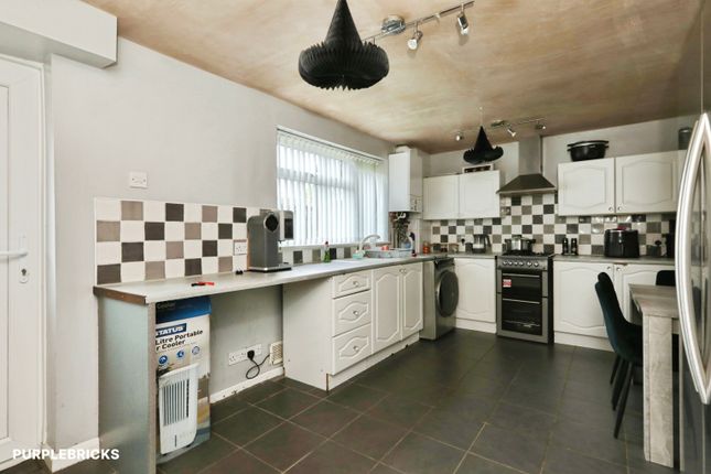 Woodlands Way, Denaby Main photo 4