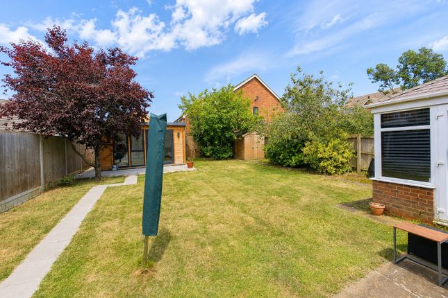10, Tern Road, Peterborough photo 3