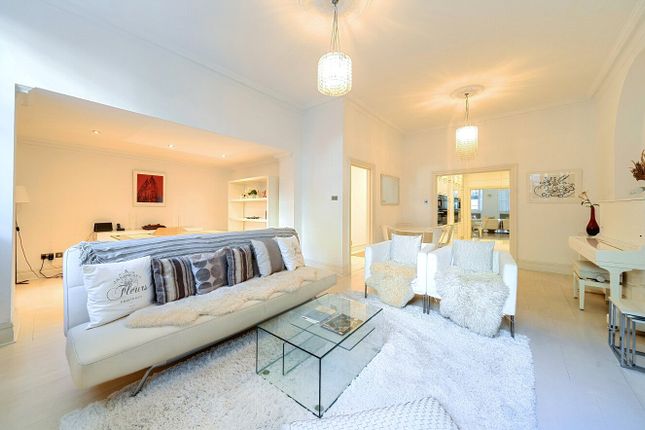 1-bed flat on Flat 1, 197, Queen's Gate, London, £1,250,000