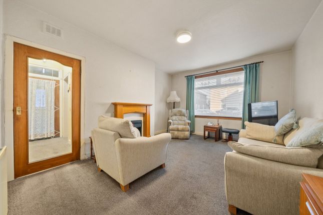 9, Bank Street, Grangemouth photo 2