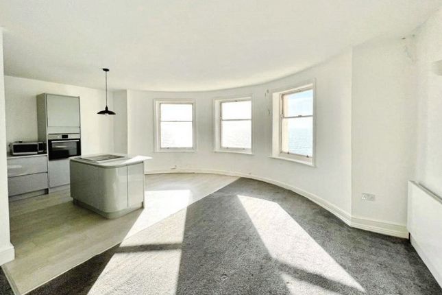 Flat 3, 45, Marine Parade, East Sussex photo 3