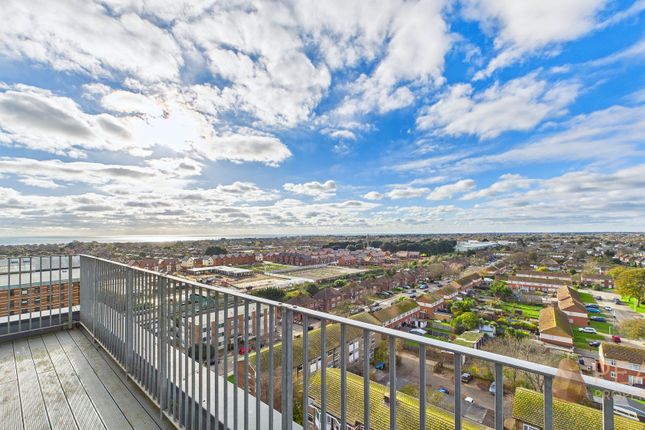 Flat 72, Skyline Apts, Worthing photo 3