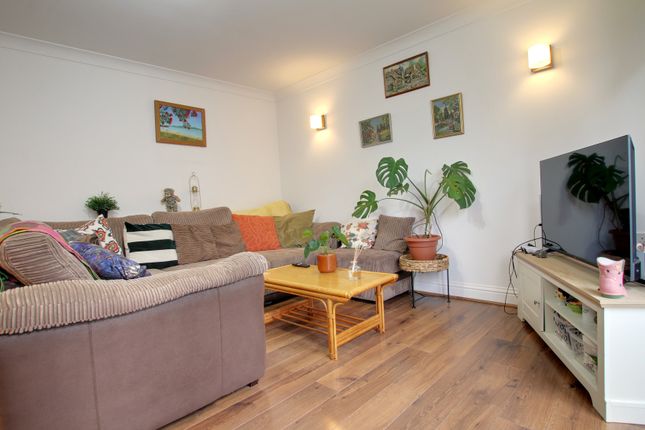 38, Old Station Place, Chatteris photo 4