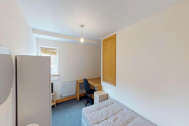 Property to rent in Portswood Road, Portswood, Southampton