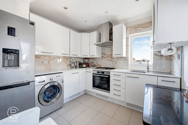 25a, Browning Avenue, London photo 2