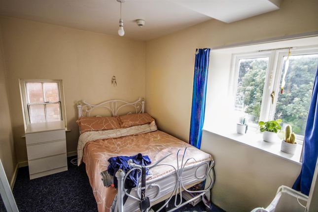 Flat 4, 12 Long Street, Dursley photo 4