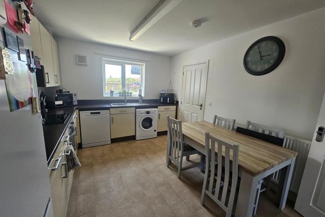 8, Poldory View, Redruth photo 2