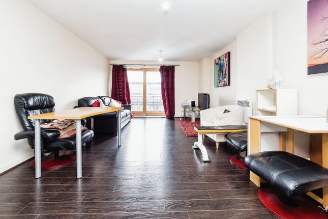 Apartment 157, Burford Wharf Apartm, 3, Cam Road, London photo 3