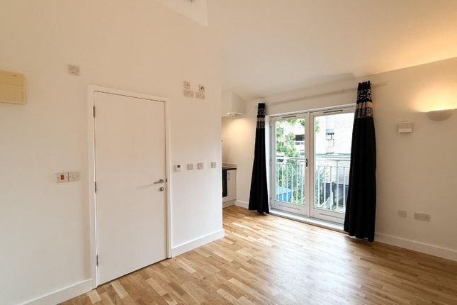 Flat 5, 21a Union Road, Cambridge photo 2