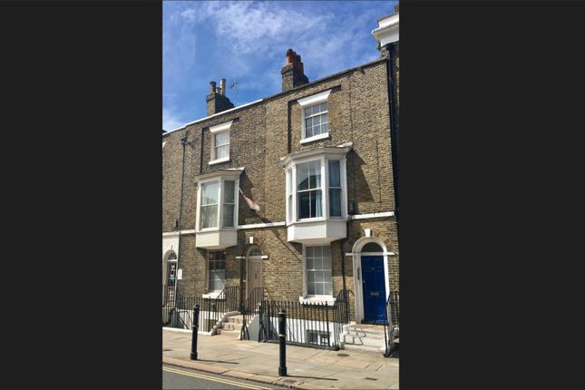 Office to let in Castle Street, Dover