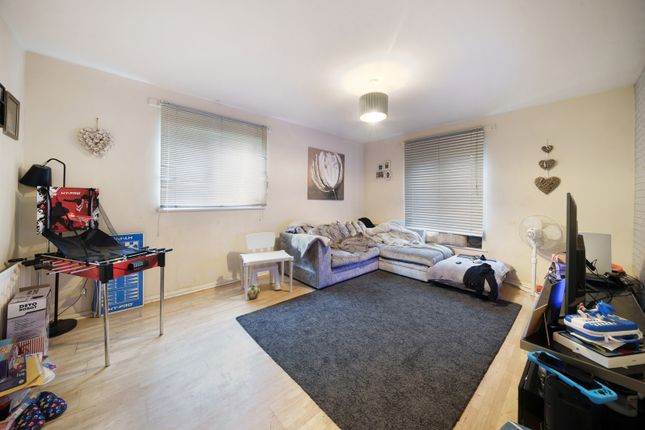 1, Deans Gate Close, London photo 2