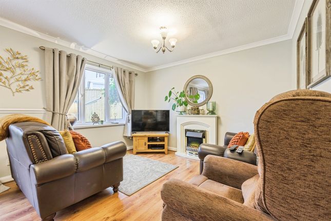 26, Kitter Drive, Plymouth photo 3