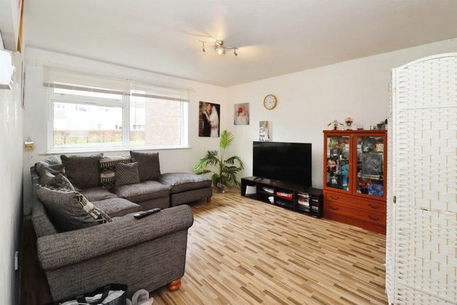 Thumbnail Flat for sale in Abbotswood, Yate, Bristol