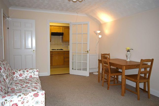 12, The Acorns, Sevenoaks photo 4