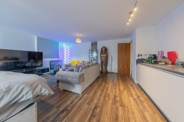 Apartment 135 Landmark, Waterfront West, Brierley Hill photo 3