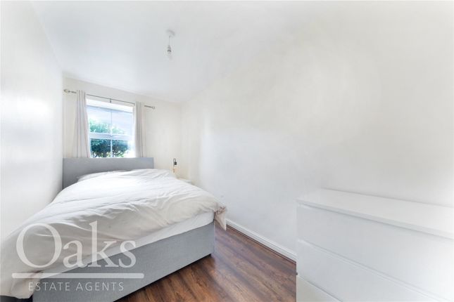 Flat for sale in Outram Road, Addiscombe, Croydon