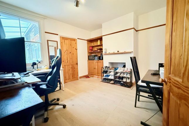 49, Rounton Road, Waltham Abbey photo 4