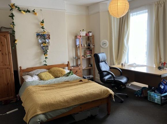 Thumbnail Shared accommodation to rent in Monk's Road, Exeter, Devon