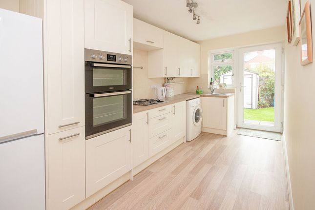 11, Brokenford Avenue, Southampton photo 4