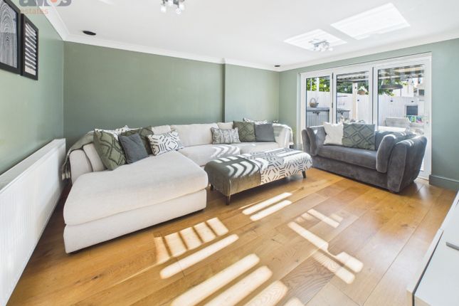 30 Greensward Lane, Hockley, Essex photo 3