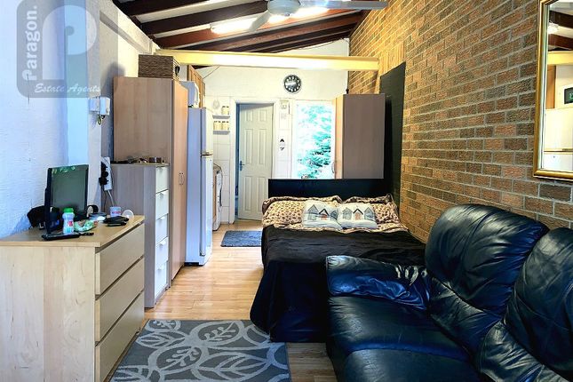 Thumbnail Studio to rent in Shakespeare Drive, Kenton